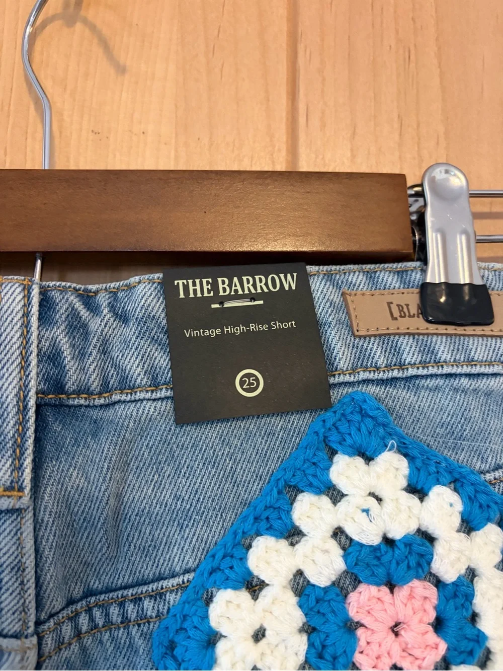 BLANK NYC The Barrow Vintage High Rise Denim Cut Off Shorts Crochet Sz 25 NWT